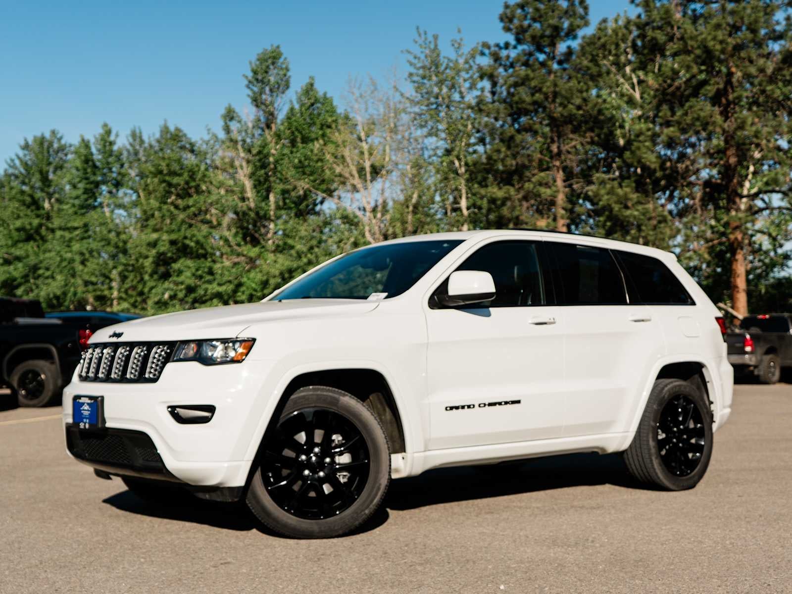 2020 Jeep Grand Cherokee Altitude 4WD's photo