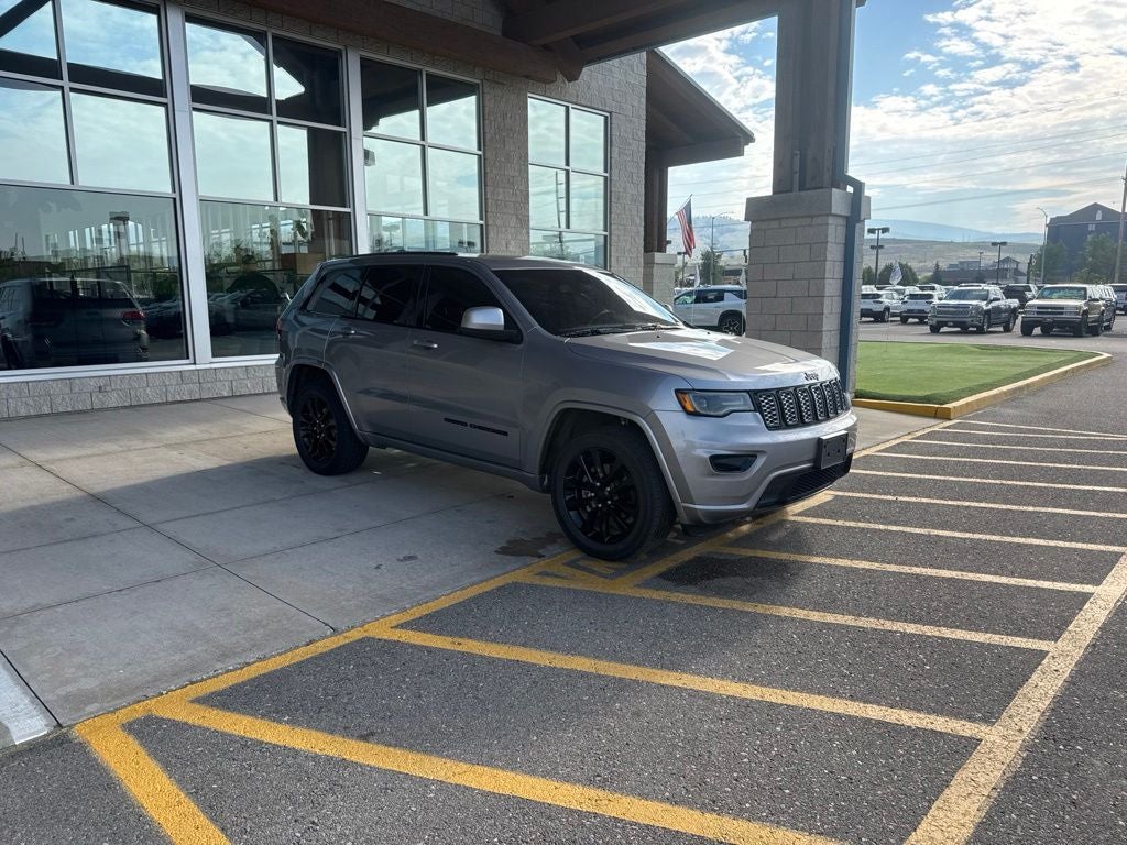 2020 Jeep Grand Cherokee Altitude