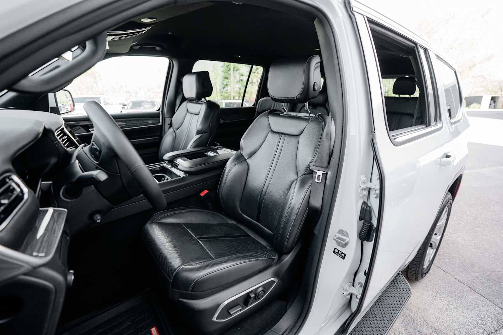 2022 Jeep Wagoneer Series II
