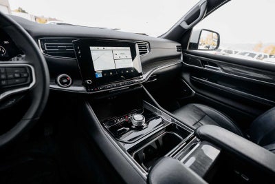 2022 Jeep Wagoneer Series II