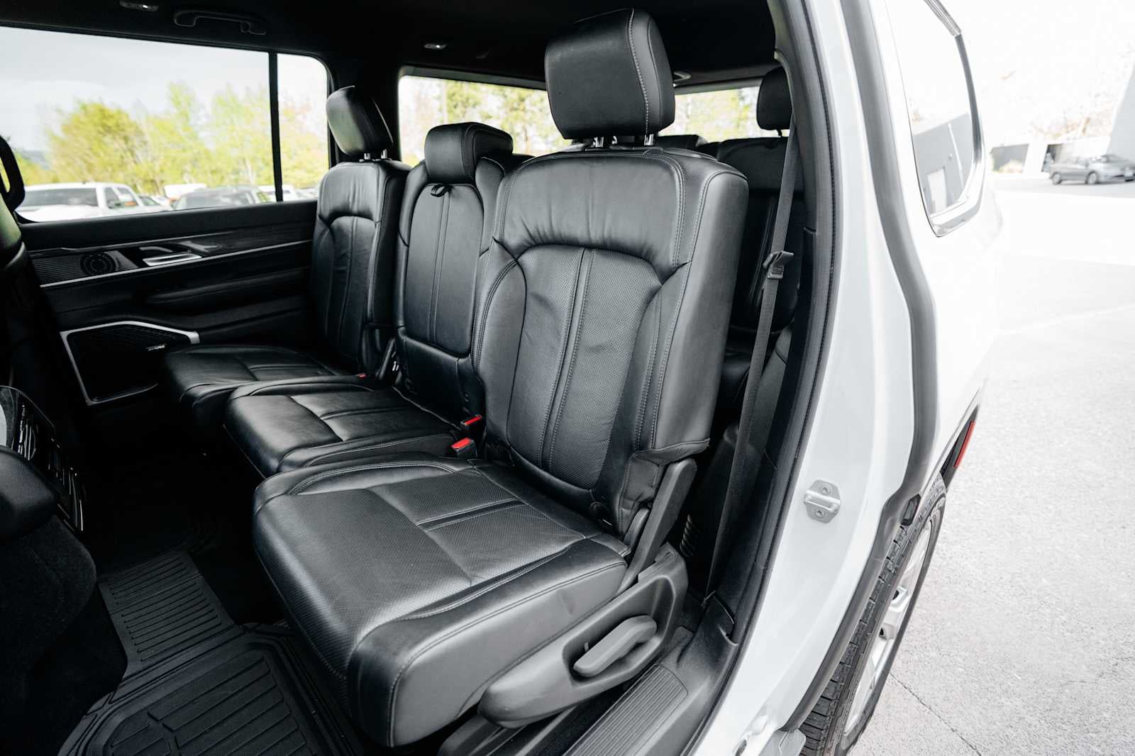 2022 Jeep Wagoneer Series II