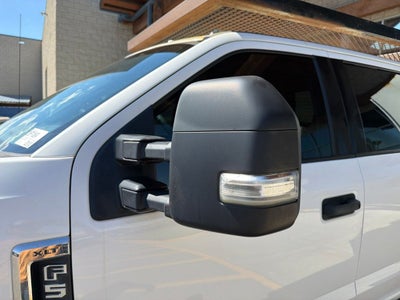 2020 Ford Super Duty F-550 DRW Chassis Cab XLT