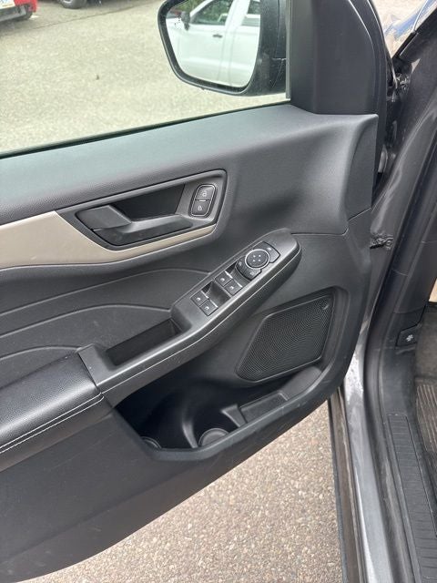 2022 Ford Escape SE Hybrid