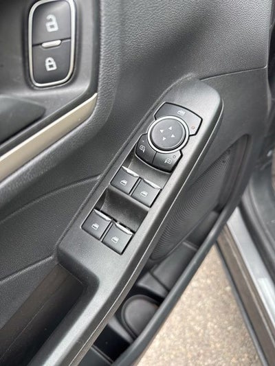 2022 Ford Escape SE Hybrid