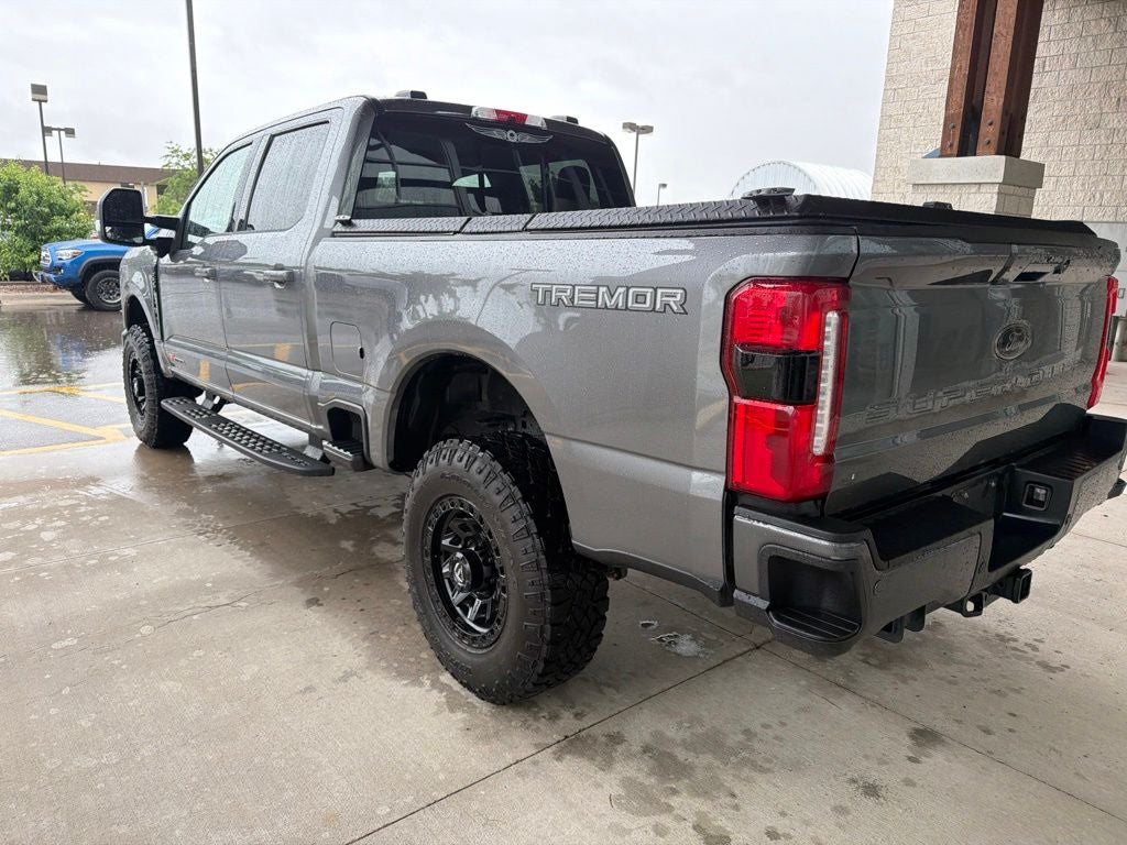 2024 Ford Super Duty F-250 Pickup LARIAT