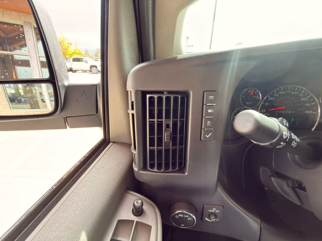 2025 Chevrolet Express Passenger LT - Photo 14