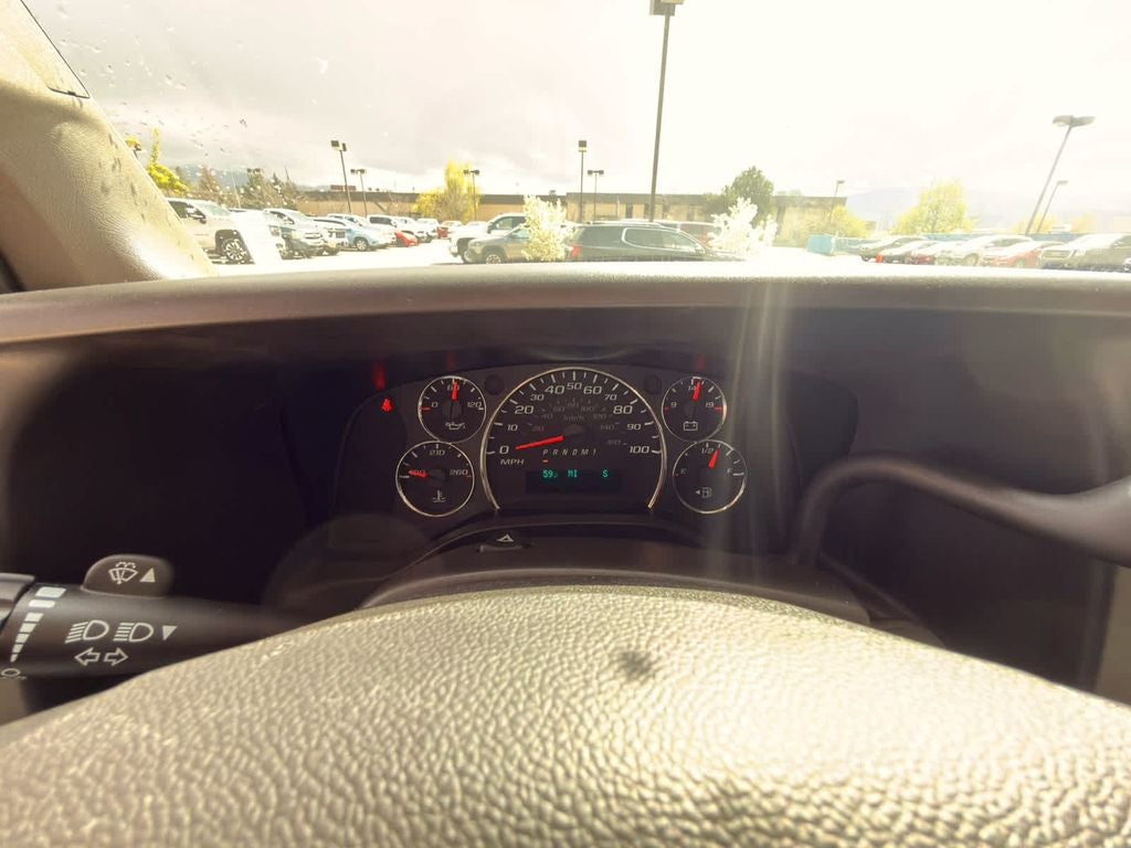 2025 Chevrolet Express Passenger LT - Photo 20