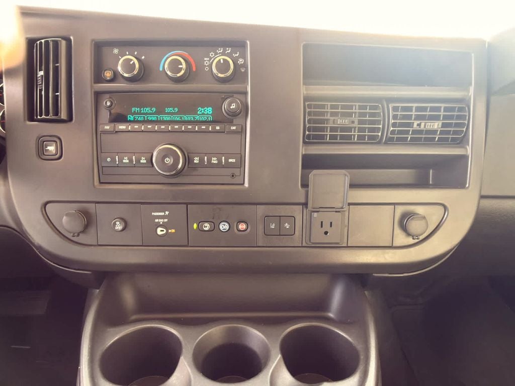 2025 Chevrolet Express Passenger LT - Photo 23