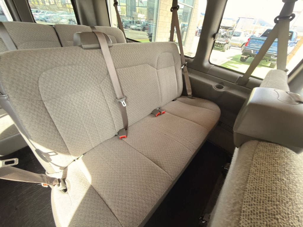 2025 Chevrolet Express Passenger LT - Photo 30