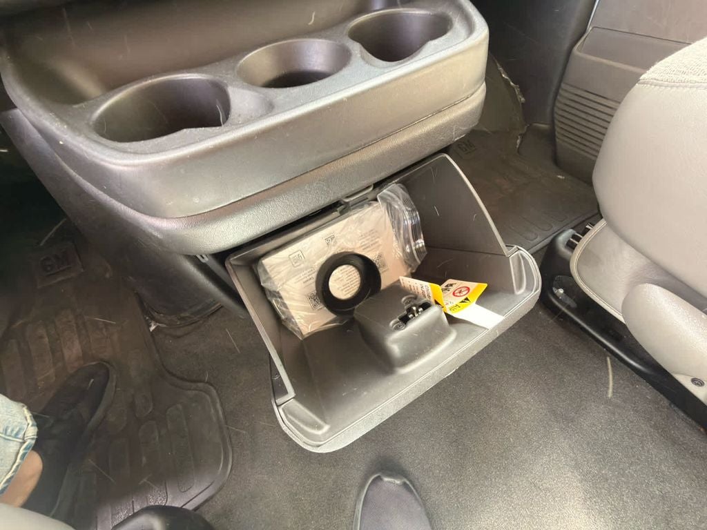 2025 Chevrolet Express Passenger LT - Photo 33