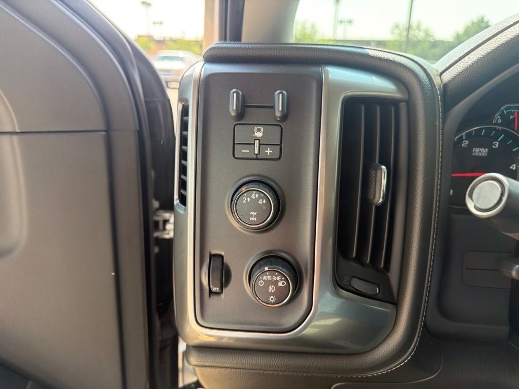 2015 Chevrolet Silverado 3500HD Built After Aug 14 LTZ