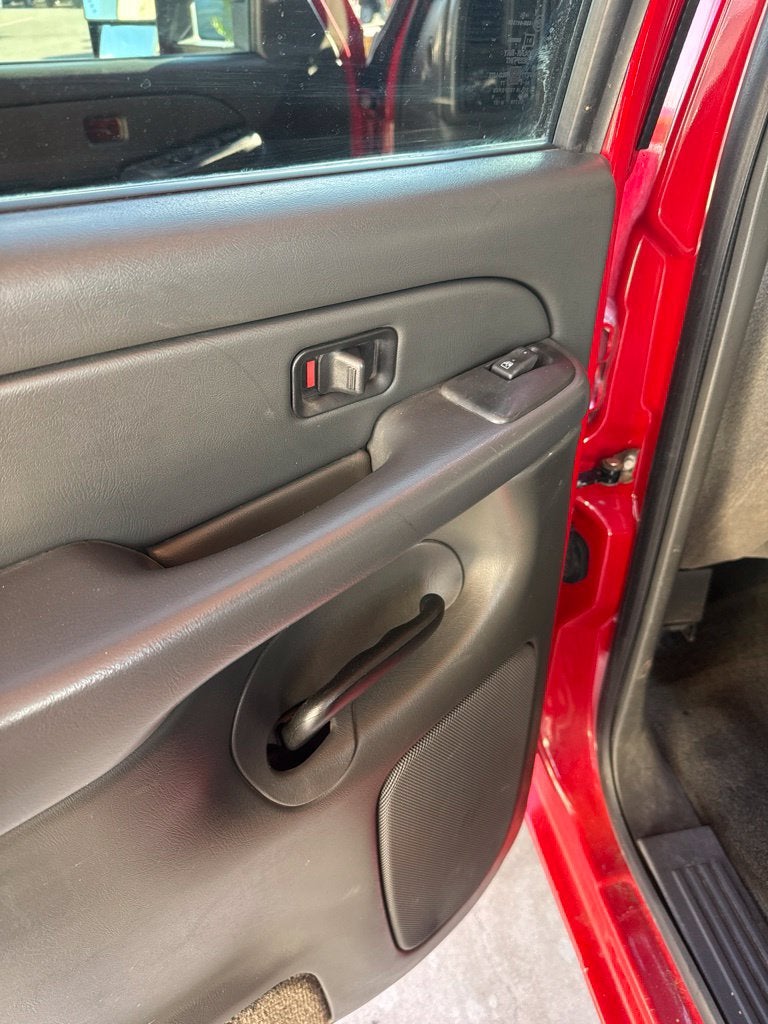 2005 Chevrolet Silverado 2500HD LS