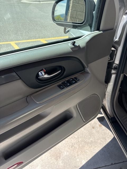 2004 GMC Envoy SLE