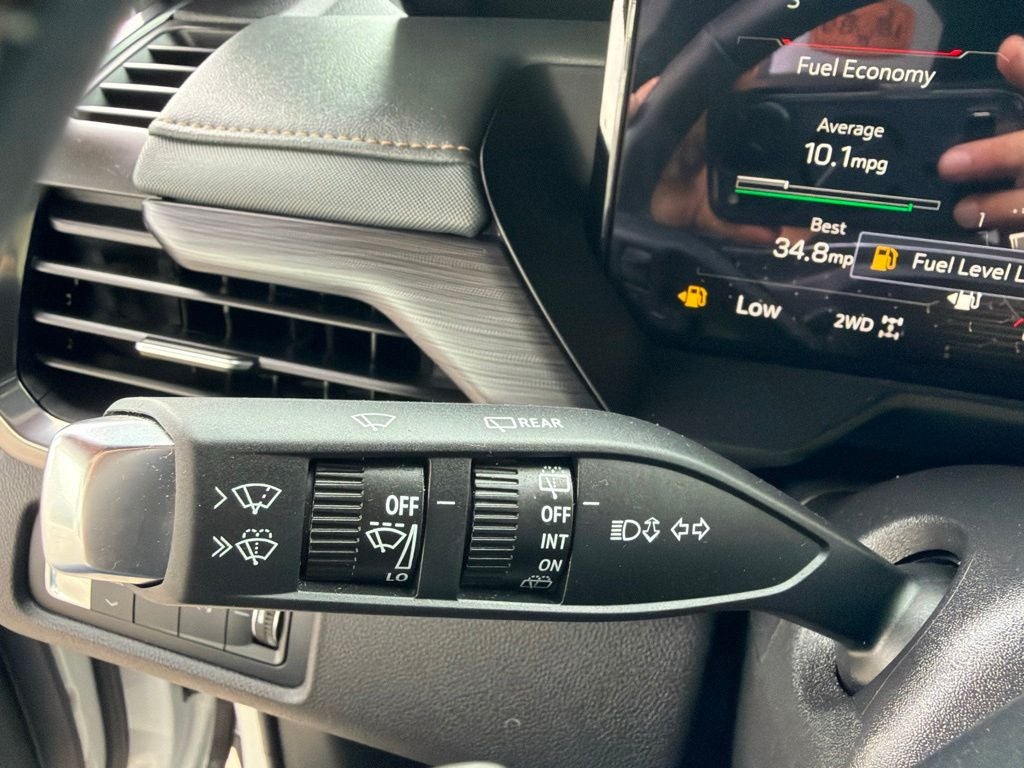 2024 GMC Acadia AT4