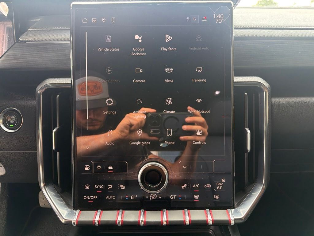 2024 GMC Acadia AT4