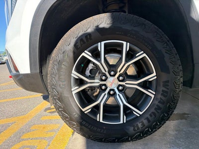 2024 GMC Acadia AT4