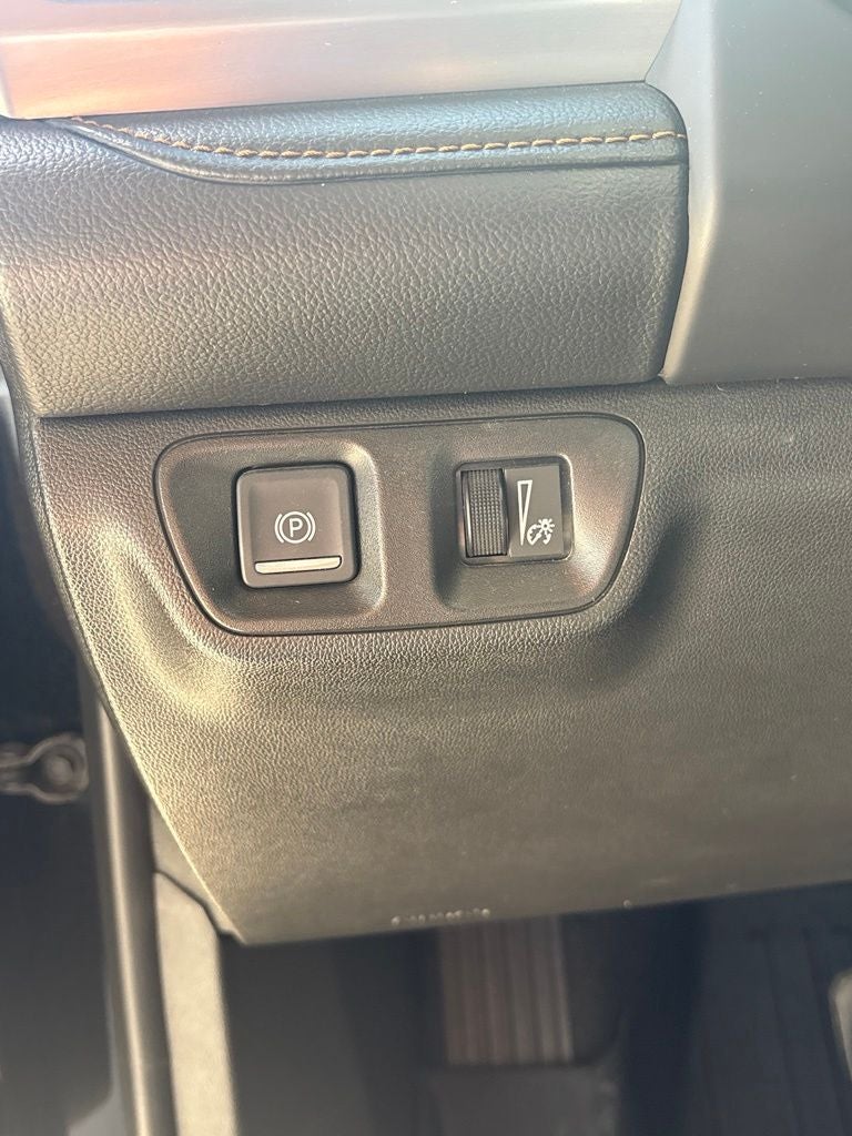 2021 GMC Acadia AT4