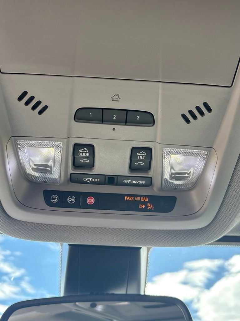 2021 GMC Acadia AT4