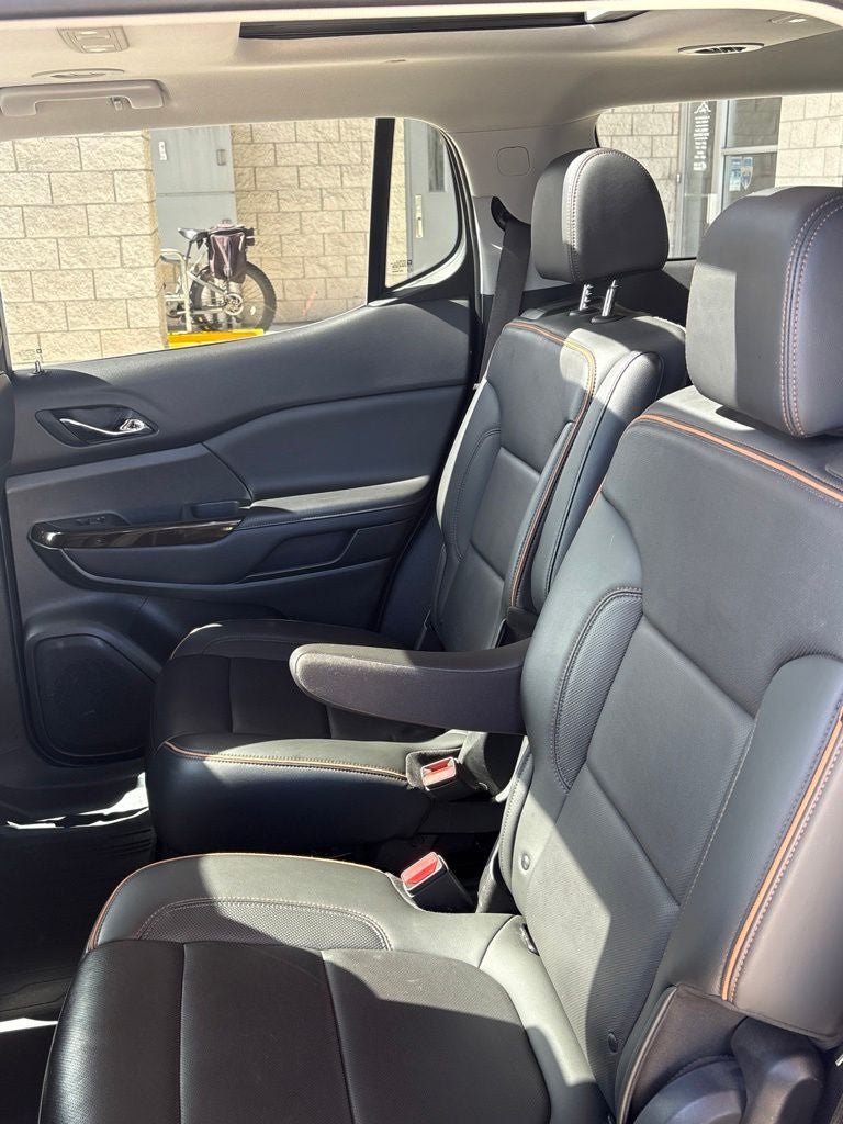 2021 GMC Acadia AT4