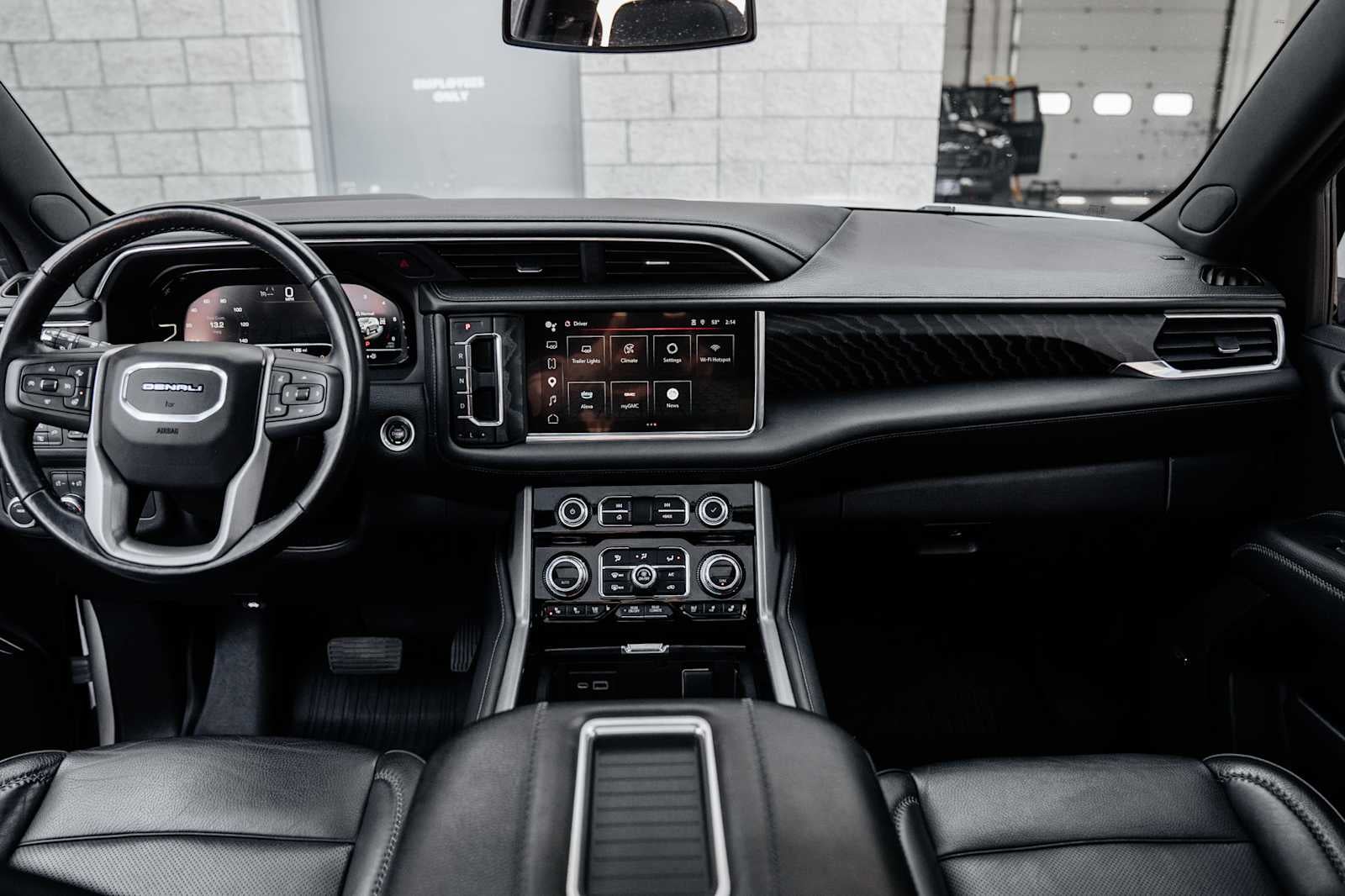 2022 GMC Yukon Denali Denali