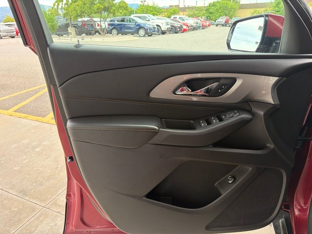 2018 Chevrolet Traverse LT Cloth