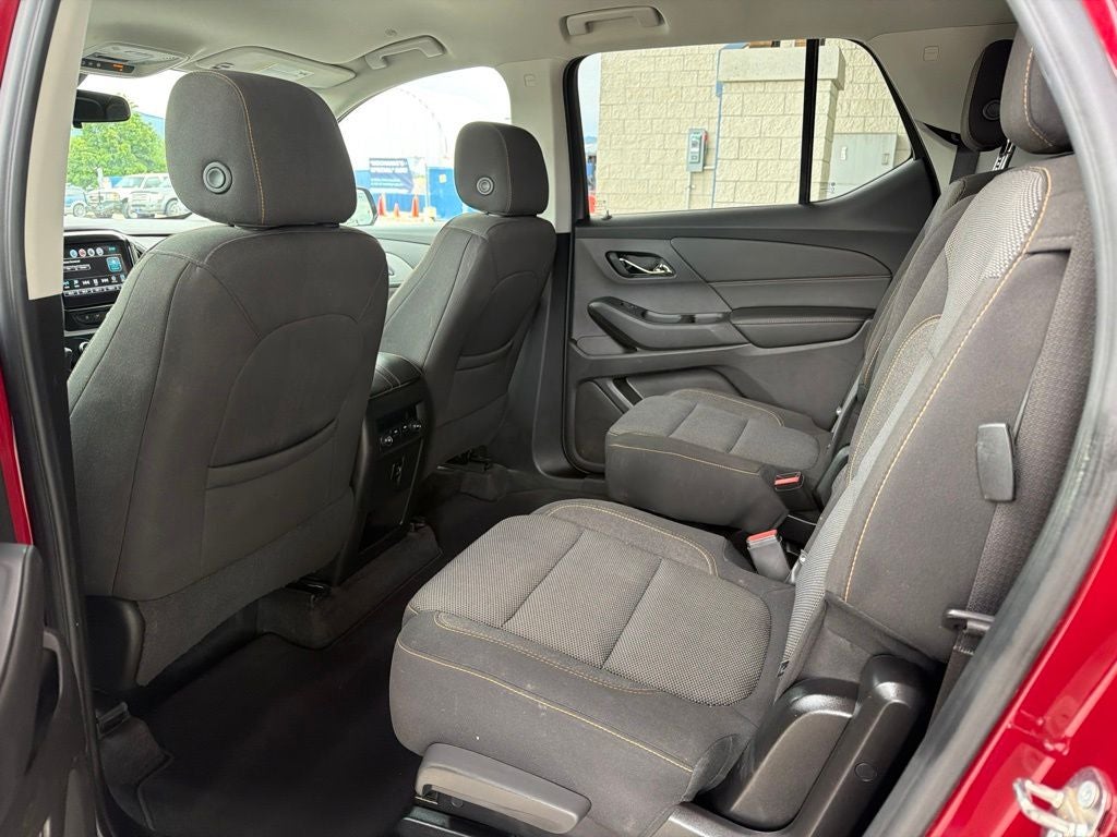 2018 Chevrolet Traverse LT Cloth