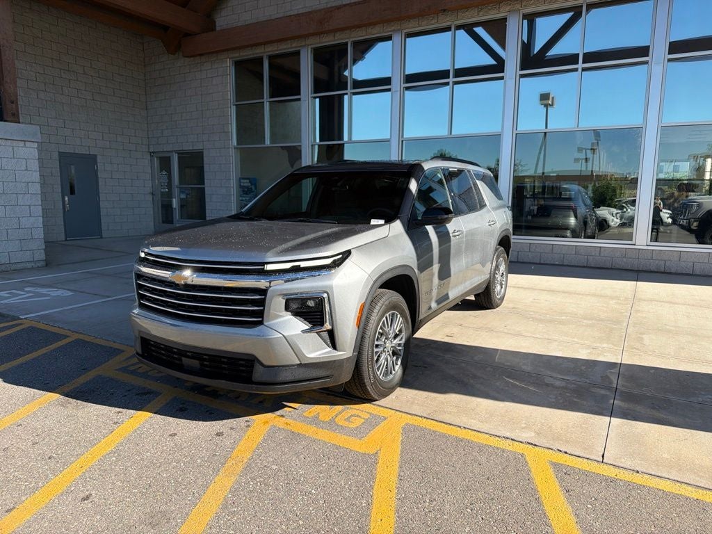 2025 Chevrolet Traverse LT 2LT