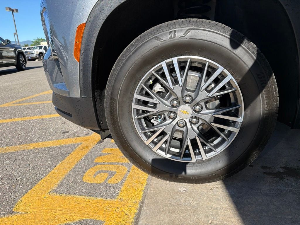 2025 Chevrolet Traverse LT 2LT