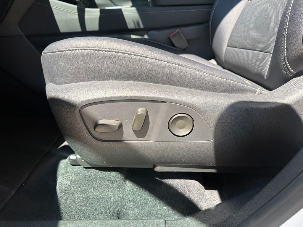 2025 Chevrolet Traverse AWD LT