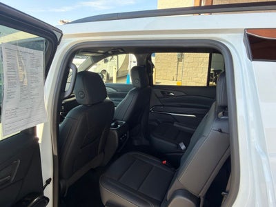 2025 Chevrolet Traverse AWD LT