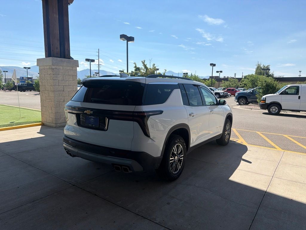 2025 Chevrolet Traverse AWD LT