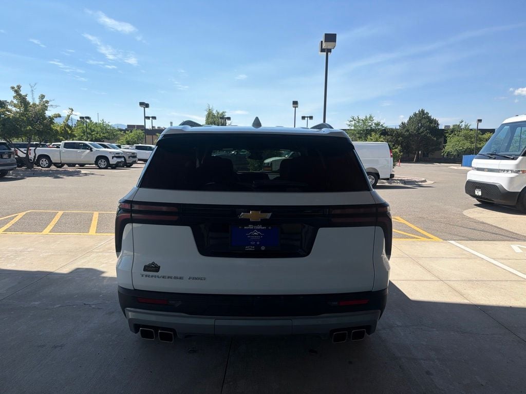 2025 Chevrolet Traverse AWD LT