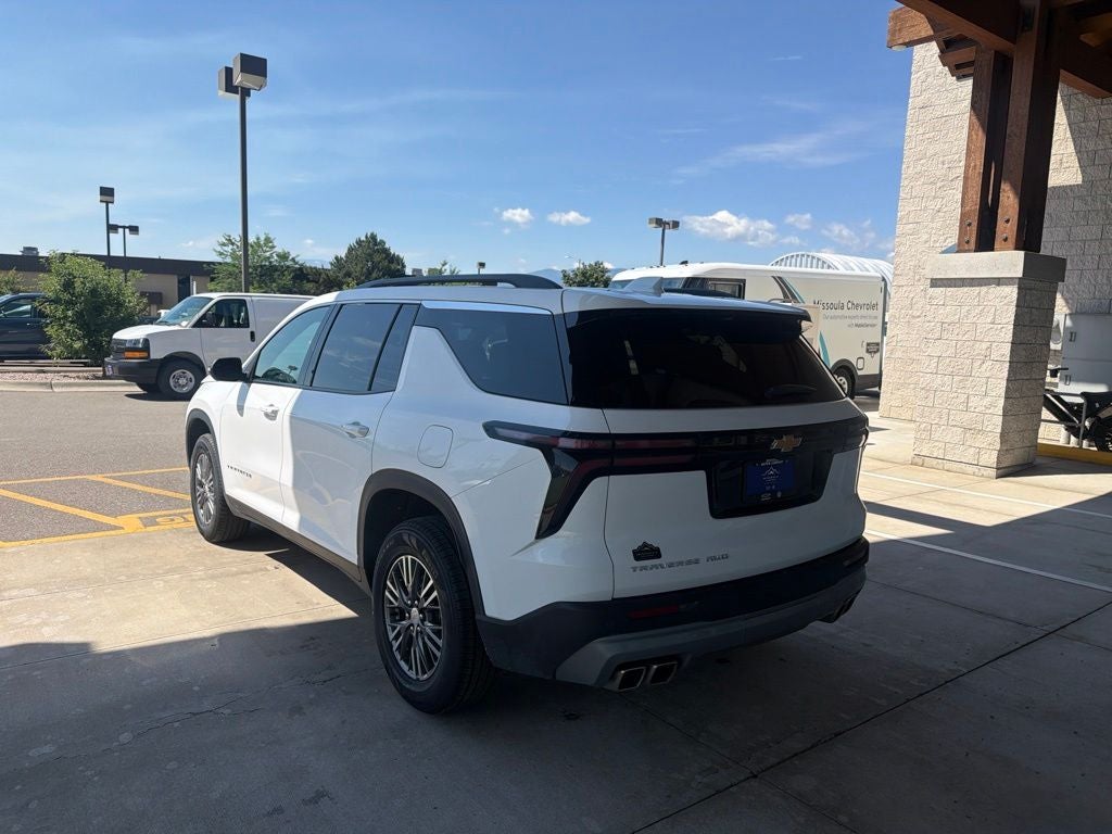 2025 Chevrolet Traverse AWD LT