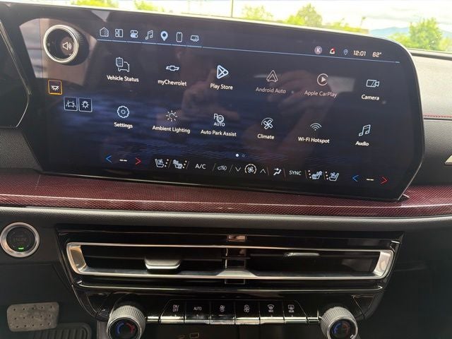 2025 Chevrolet Traverse AWD RS