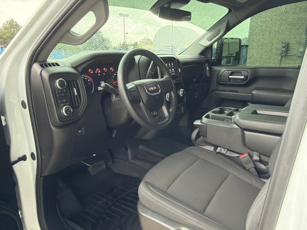 2025 GMC Sierra 2500HD Pro