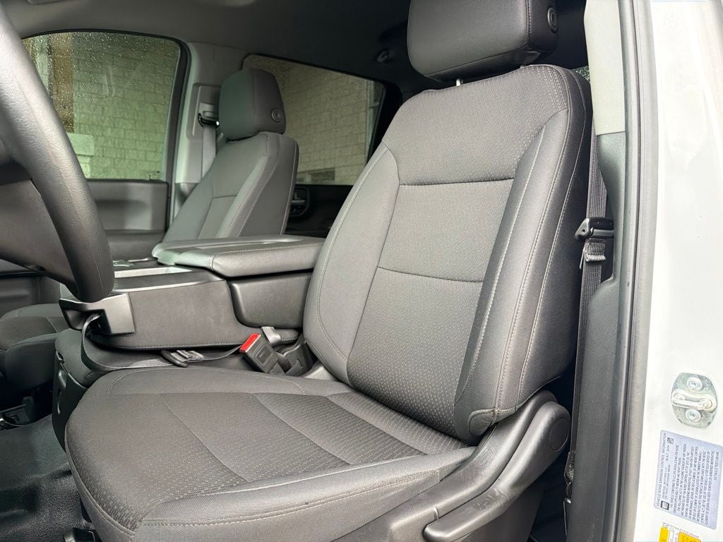 2025 GMC Sierra 2500HD Pro