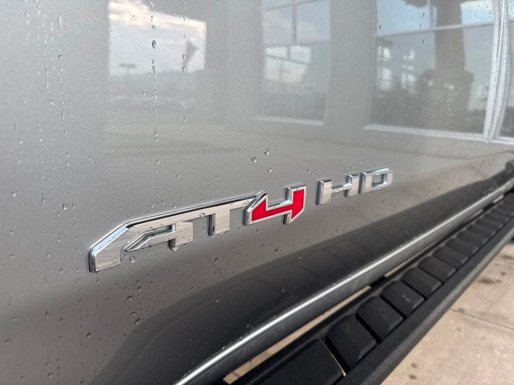 2025 GMC Sierra 2500HD AT4 - Photo 10
