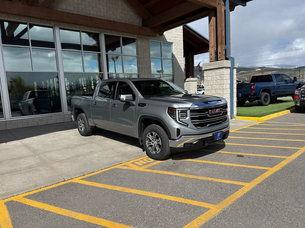 2025 GMC Sierra 1500 SLT