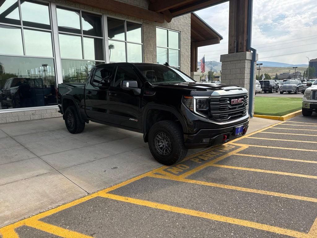 2023 GMC Sierra 1500 AT4