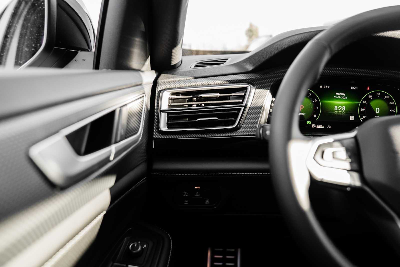 2026 Volkswagen Atlas Cross Sport 2.0T SEL R-Line Black 4MOTION