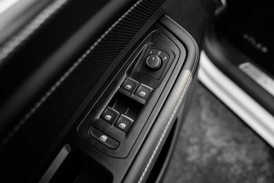 2026 Volkswagen Atlas Cross Sport 2.0T SEL R-Line Black 4MOTION