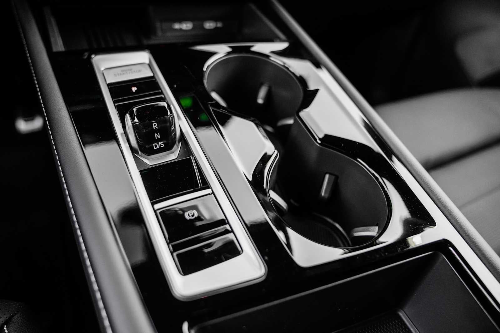 2026 Volkswagen Atlas Cross Sport 2.0T SEL R-Line Black 4MOTION