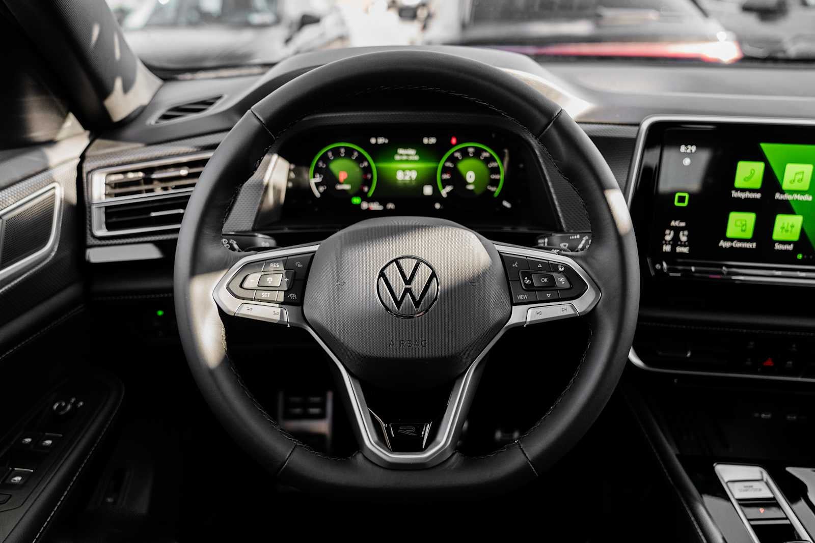 2026 Volkswagen Atlas Cross Sport 2.0T SEL R-Line Black 4MOTION