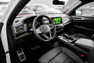 2026 Volkswagen Atlas Cross Sport 2.0T SEL R-Line Black 4MOTION