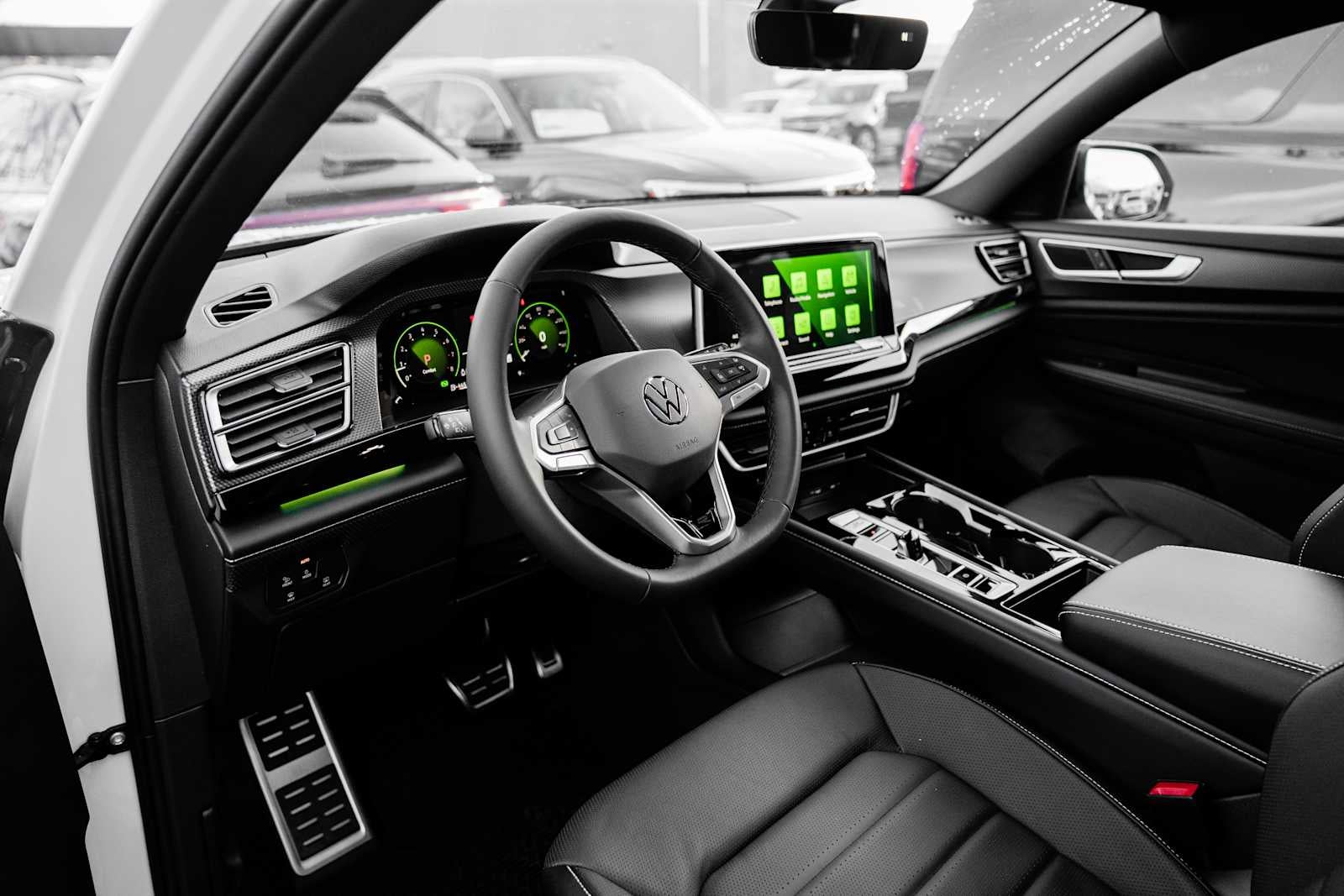 2026 Volkswagen Atlas Cross Sport 2.0T SEL R-Line Black 4MOTION