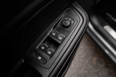 2026 Volkswagen Atlas Cross Sport 2.0T SEL R-Line Black 4MOTION