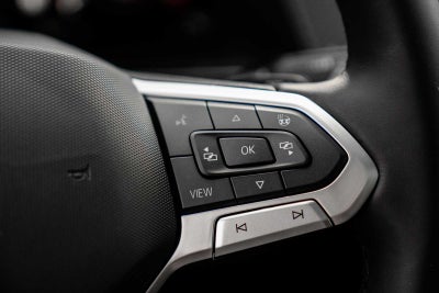 2026 Volkswagen Atlas Cross Sport 2.0T SEL R-Line Black 4MOTION