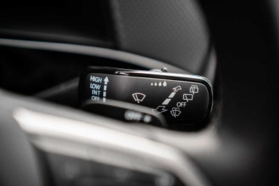 2026 Volkswagen Atlas Cross Sport 2.0T SEL R-Line Black 4MOTION