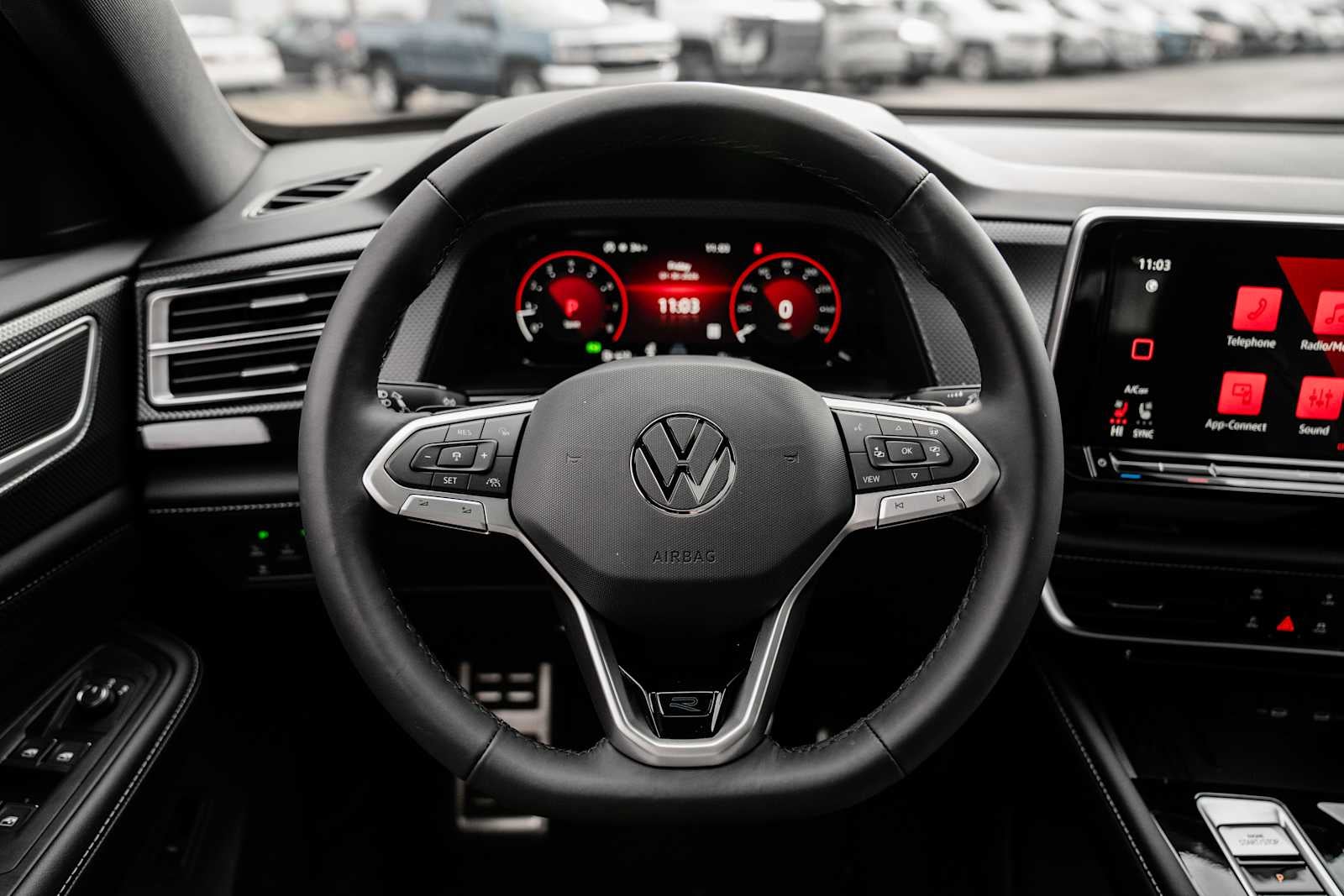 2026 Volkswagen Atlas Cross Sport 2.0T SEL R-Line Black 4MOTION