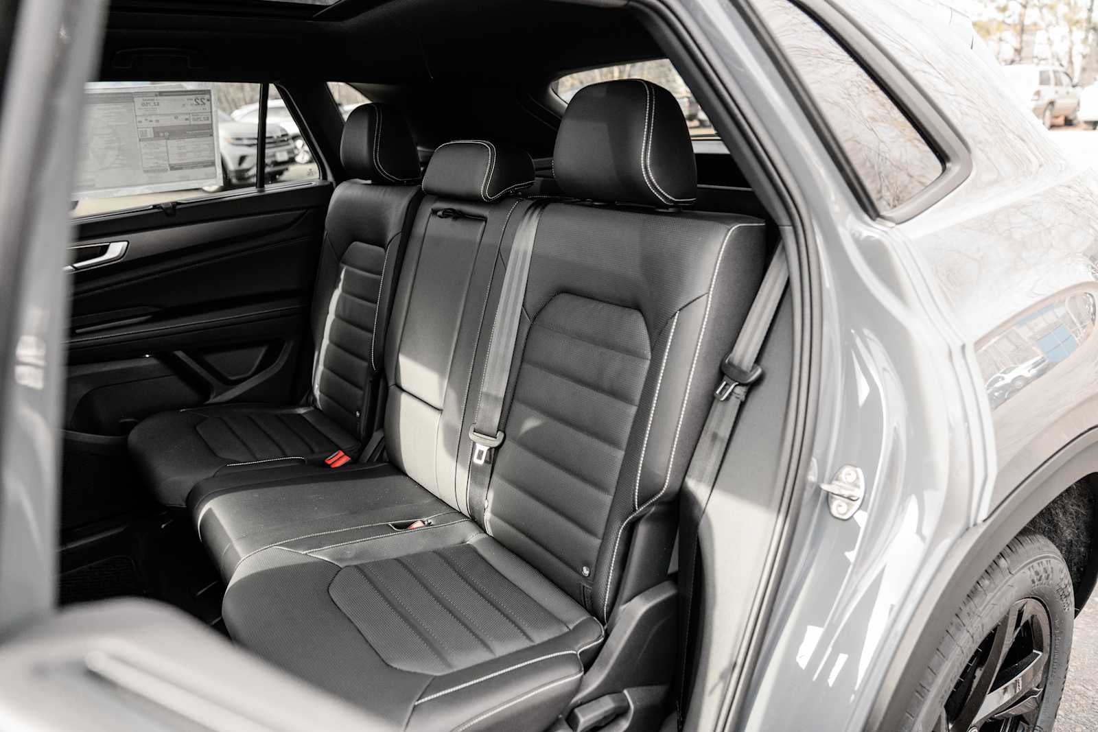 2026 Volkswagen Atlas Cross Sport 2.0T SEL R-Line Black 4MOTION